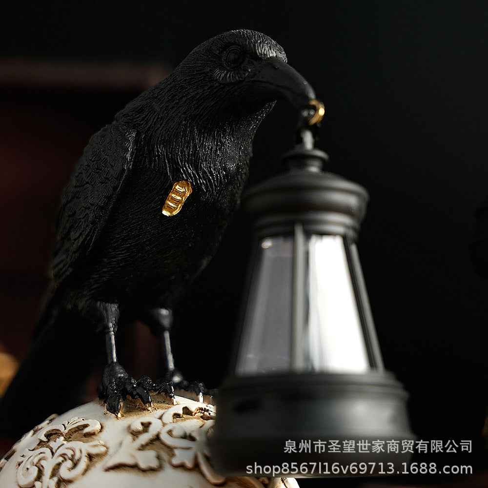 跨境新品万圣节乌鸦摆件复古桌面骷髅道具树脂摆件太阳能鬼节装饰