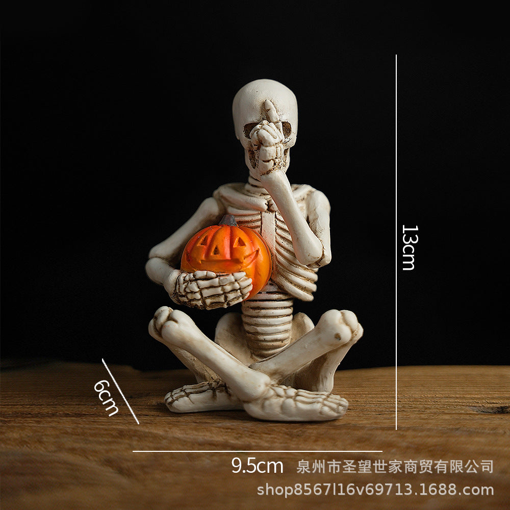 跨境创意万圣节骷髅头抱南瓜树脂桌面玄关密室派对节日氛围道具品