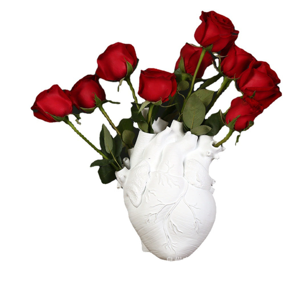 跨境大心脏花插家庭装饰花瓶摆件桌面树脂工艺品Heart resin vase