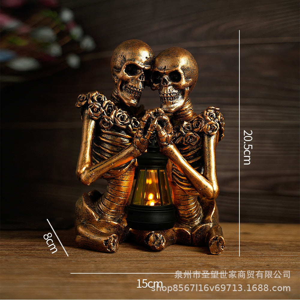 万圣节创意复古哥特式骷髅拿灯浪漫情侣人物场景爆款布置道具装饰