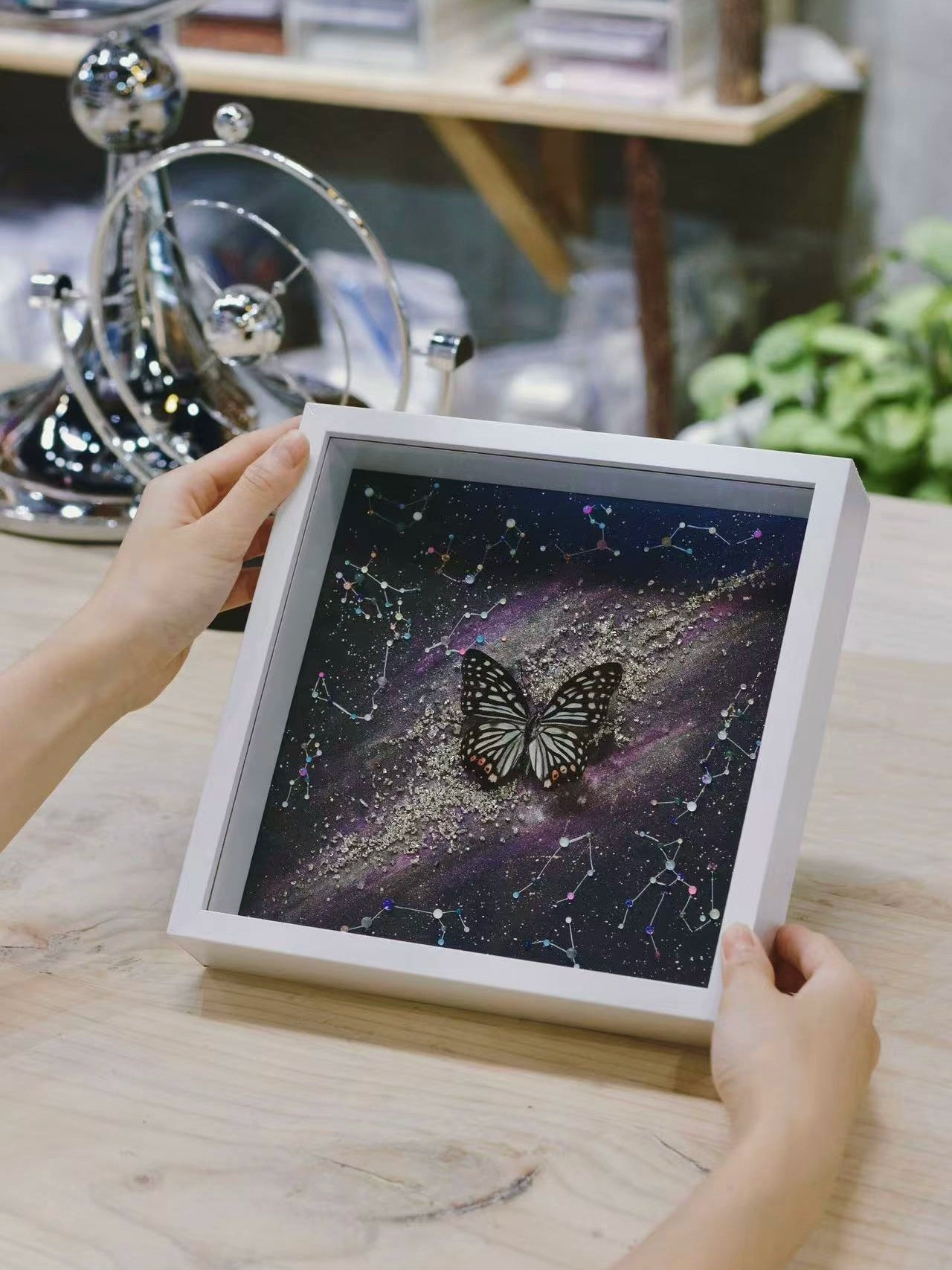 DIY矿石星球画装饰画成品星空蝴蝶摆台装饰画手工制作礼物送女友