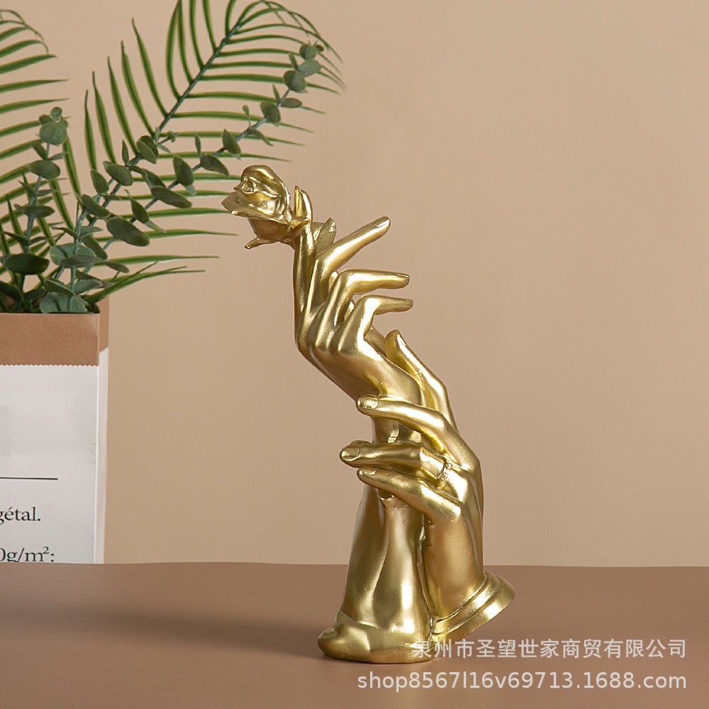 北欧简约现代携手玫瑰结婚礼物创意家居客厅酒柜工艺装饰品摆件设