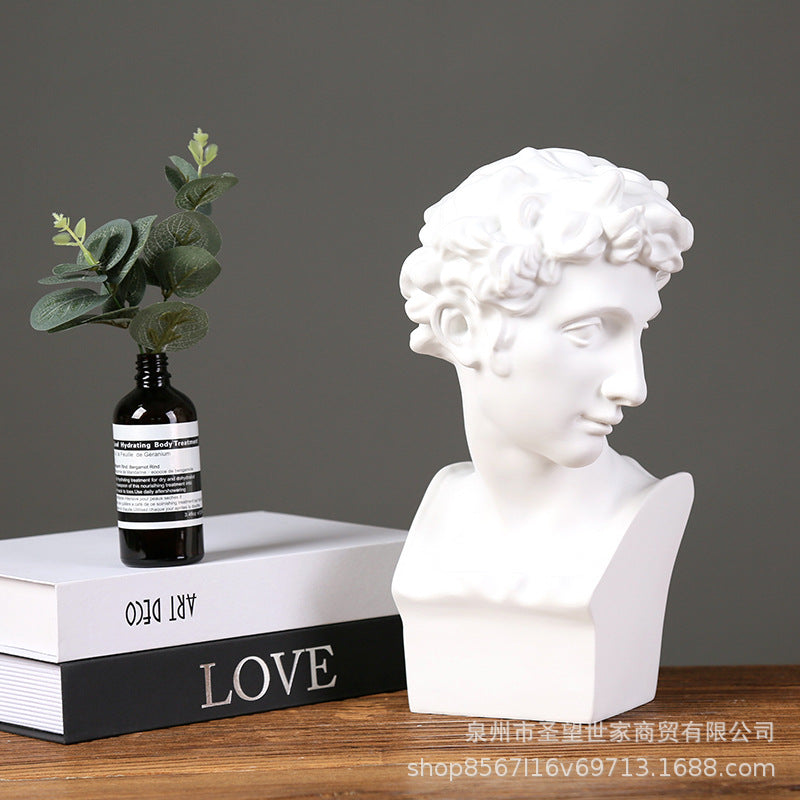 北欧人物小卫朱利亚诺·美第奇树脂雕像美术用品婚庆道具雕像摆件
