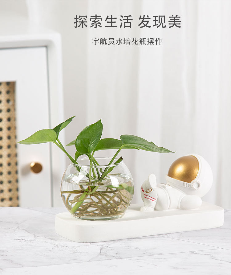 北欧创意宇航员水培摆件树脂绿萝水养绿生态瓶可爱太空人小装饰品