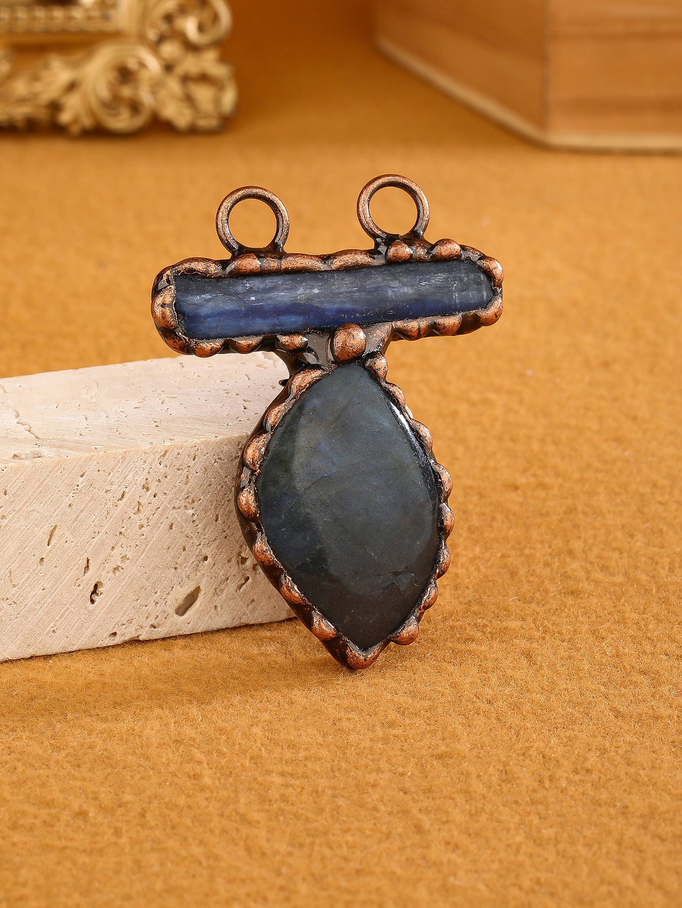 A variety of European and American retro style natural elongated stone original design bronze sweater chain pendant random shape