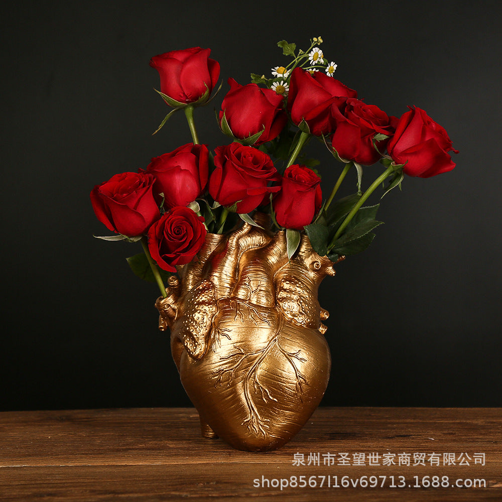 跨境大心脏花插家庭装饰花瓶摆件桌面树脂工艺品Heart resin vase
