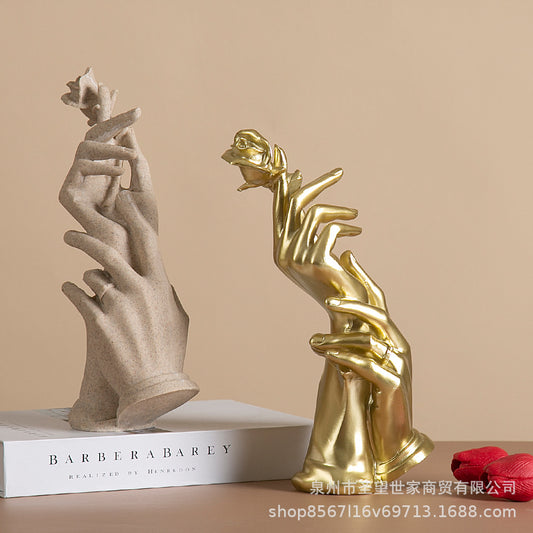 北欧简约现代携手玫瑰结婚礼物创意家居客厅酒柜工艺装饰品摆件设