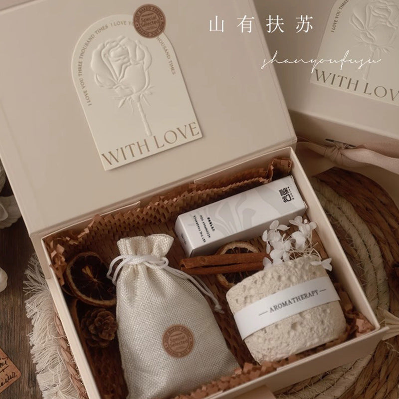 晶石香薰礼盒香薰小众高级卧室精油扩香石新婚生日礼物香氛伴手礼